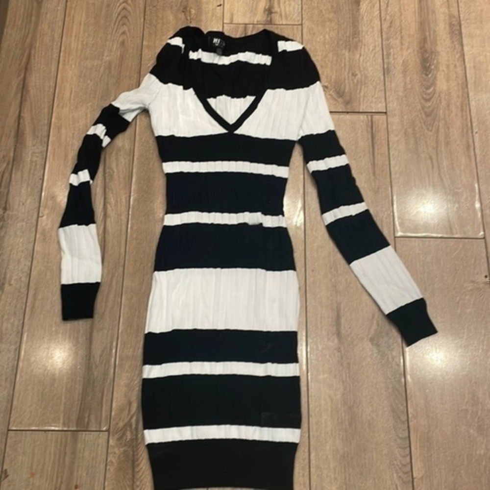Hera Collection form fitting black and white dress​​​​